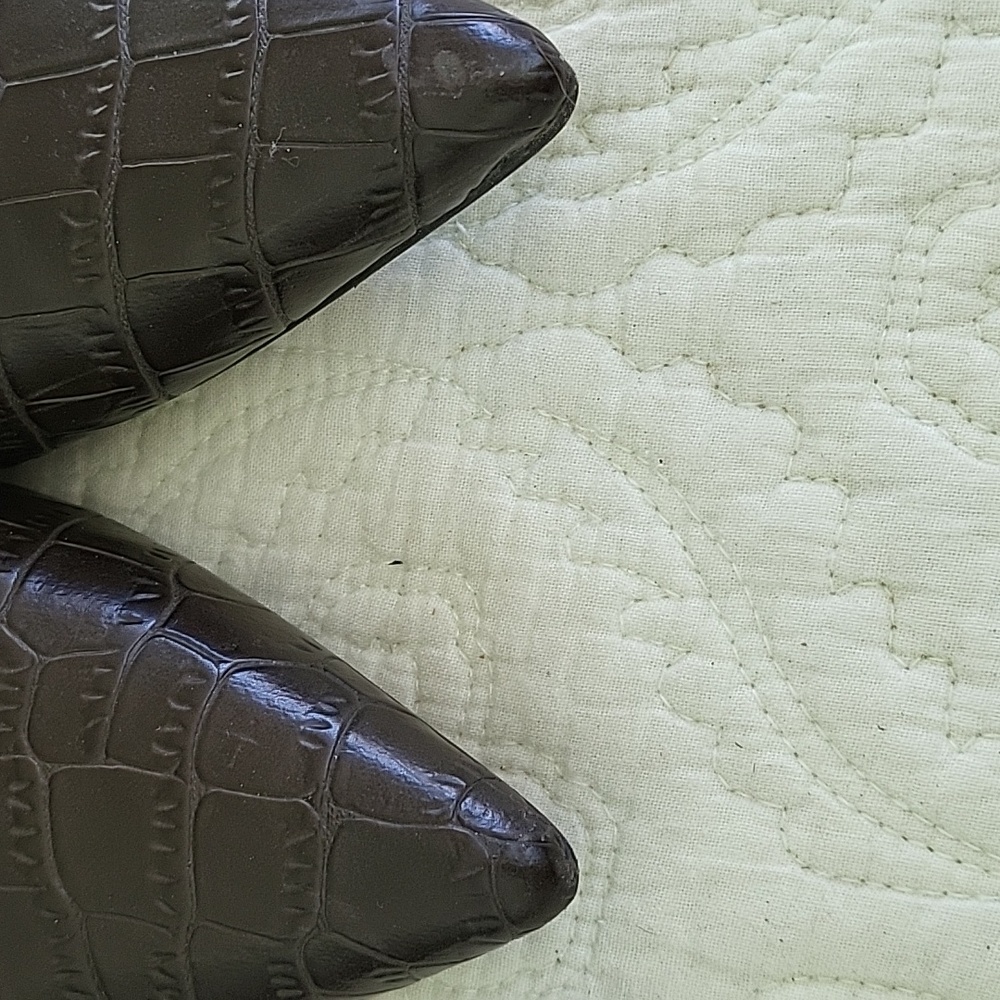 Shoes - Picture 3 of 3